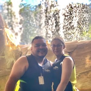 Meet your Posher, Janiel